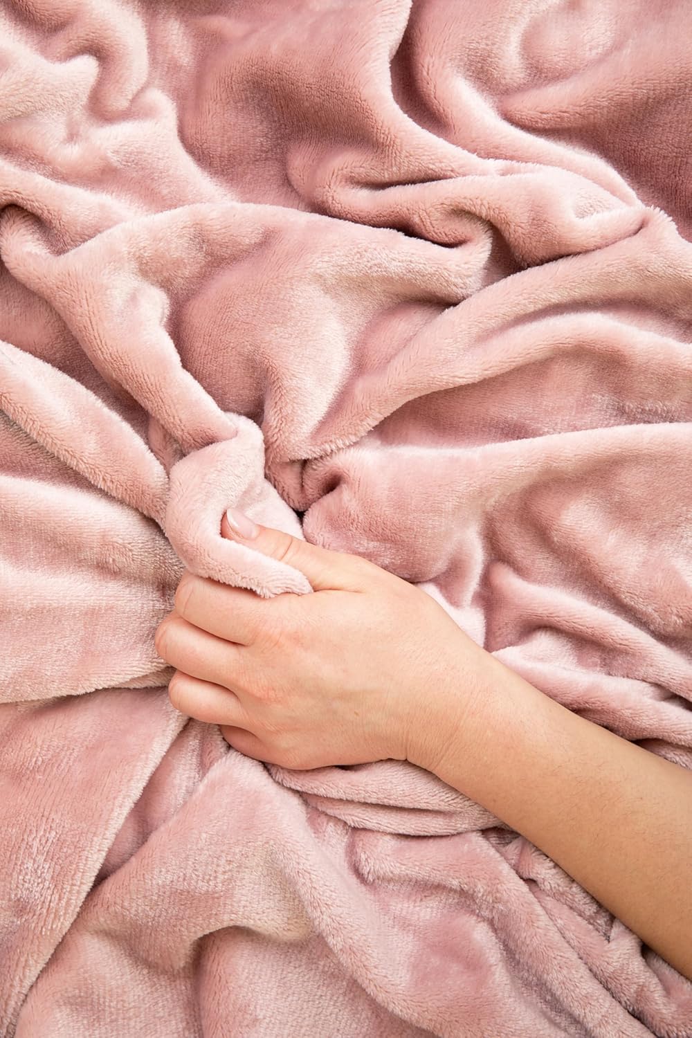 EverSnug Travel Blanket and Pillow - Ultra-Soft, Compact & Lightweight, 65x40 Inches, with Carry Case, Luggage Sleeve & Backpack Clip for Airplane Comfort (Light Pink) - Image 8