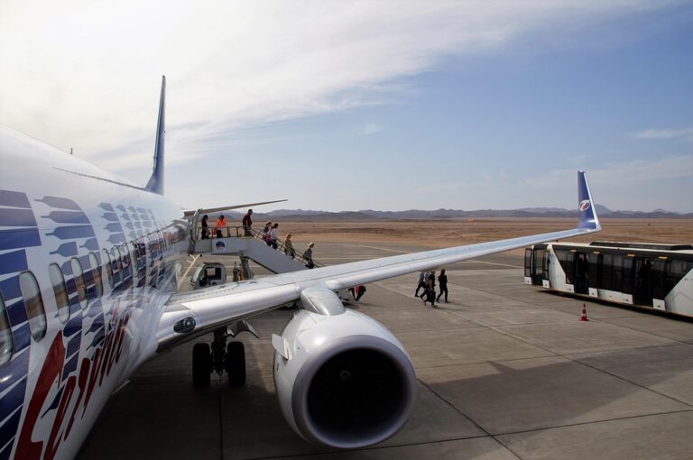 Navigating Hassle-Free Travel: The Essential Guide to Airport Transfer Services