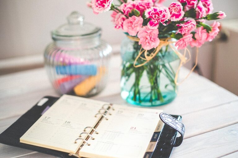 Travel Smarter: Essential Tips for Creating a Seamless Itinerary