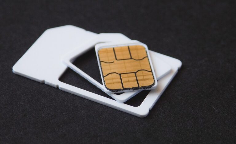 Travel Smart: Why an International SIM Card is a Must for Your Next Adventure
